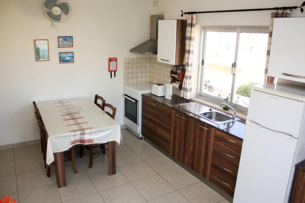 Fiesta Apartment Seaview Mellieħa Dış mekan fotoğraf